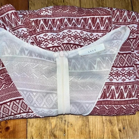 Lush Romper Zip back long sleeve Shorts - Picture 9 of 10